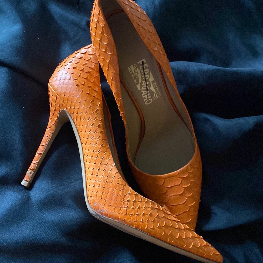 Cute Pumps - image 1